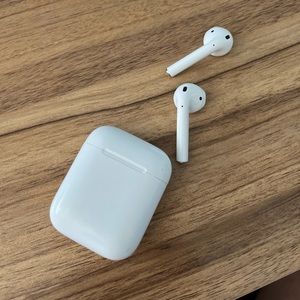 Apple AirPods Series 2 OPEN TO OFFERS